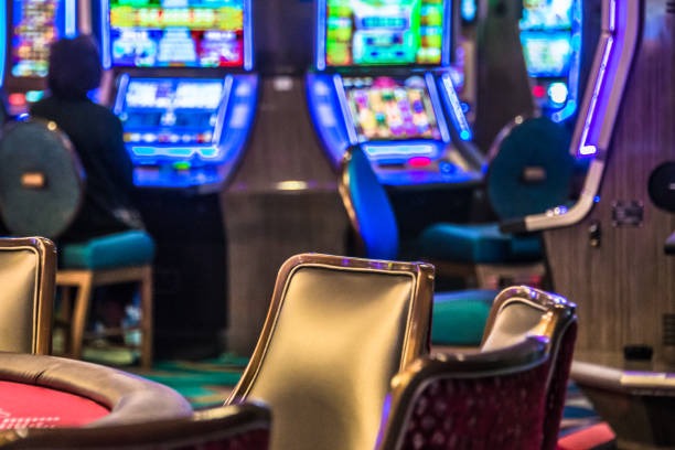 IDR Wallet balance display on wolestoto platform showing live-dealer table selection